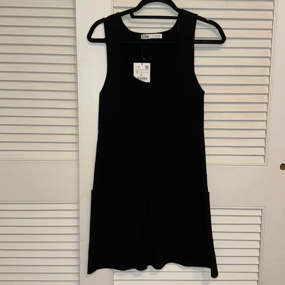 Zara black sweater dress with front pockets